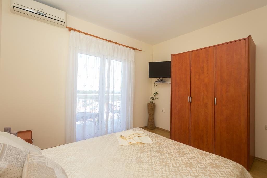 Vucic Apartments Hvar Town Extérieur photo